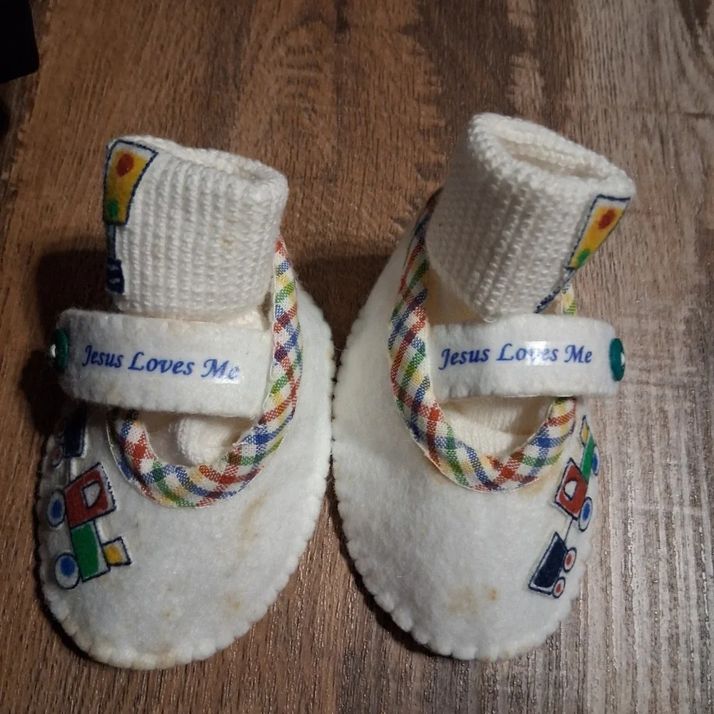 Vintage Baby Booties Socks‎ Shoes Jesus Loves Me Train Primary Colors 90s